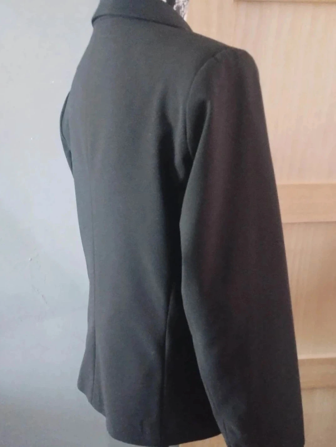 Zwarte blazer, Top 3 Suisses T40 – photo 4